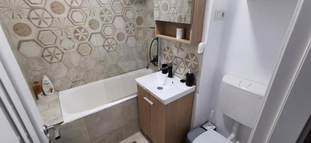 Apartamento Ana Studio Târgu-Mureş Exterior foto